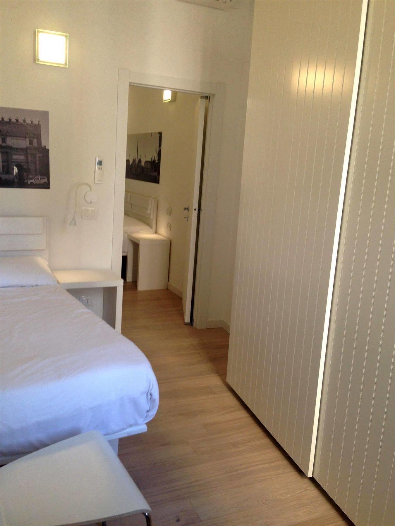 Finestra Su Trastevere - Guest House Rom Exteriör bild